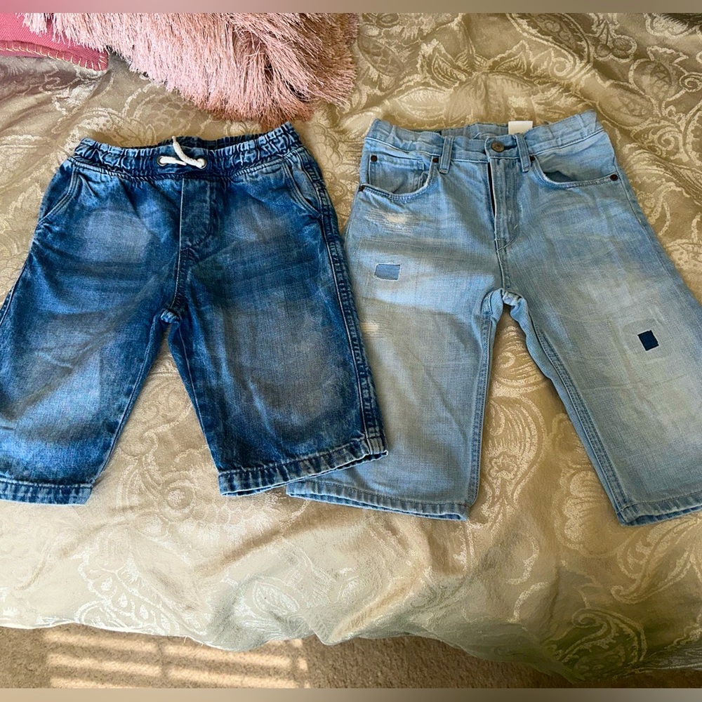H&M shorts Bundle2️⃣ Sz: 7/8 US Boys. #1 Light wash distressed look, #2 StoneWsh